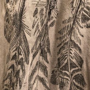 Gray tank top with dream catcher print/embroidery